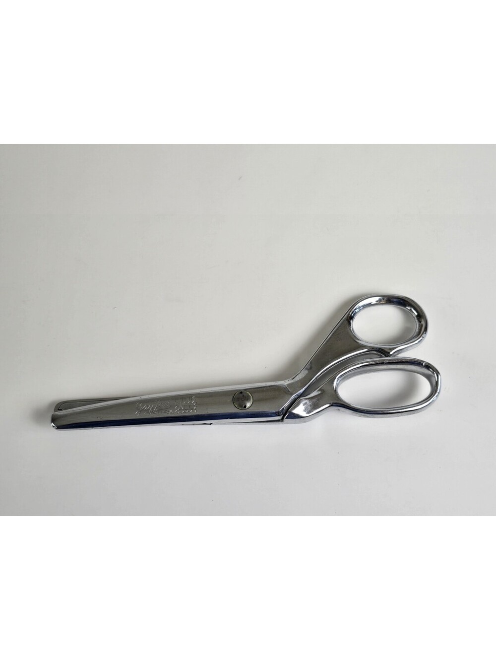 Vintage Griffon Pink all U.S.A Made Pinking Crafting Shears - Zig Zag